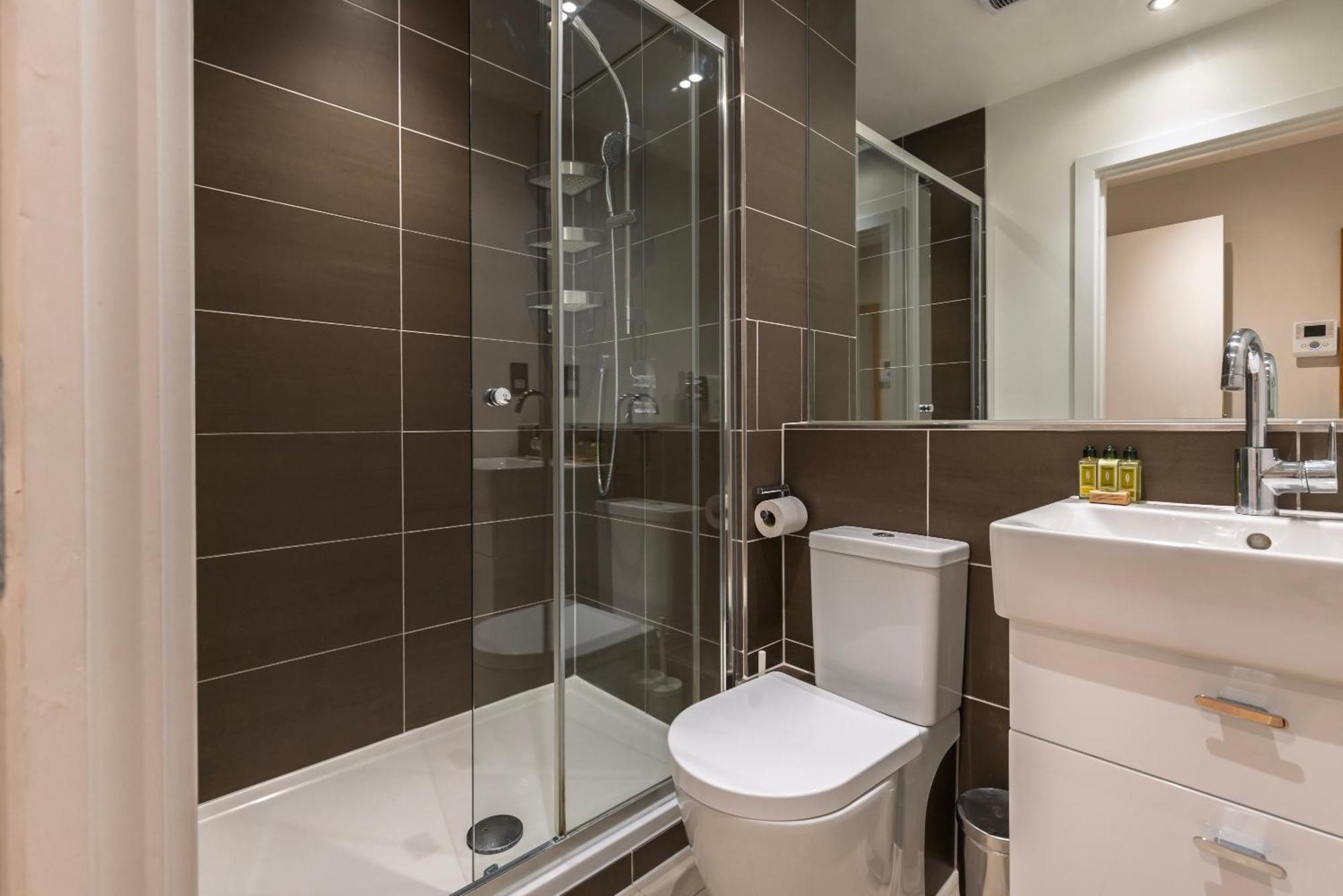 Barbican Serviced Apartments By Lovelystay ลอนดอน ภายนอก รูปภาพ