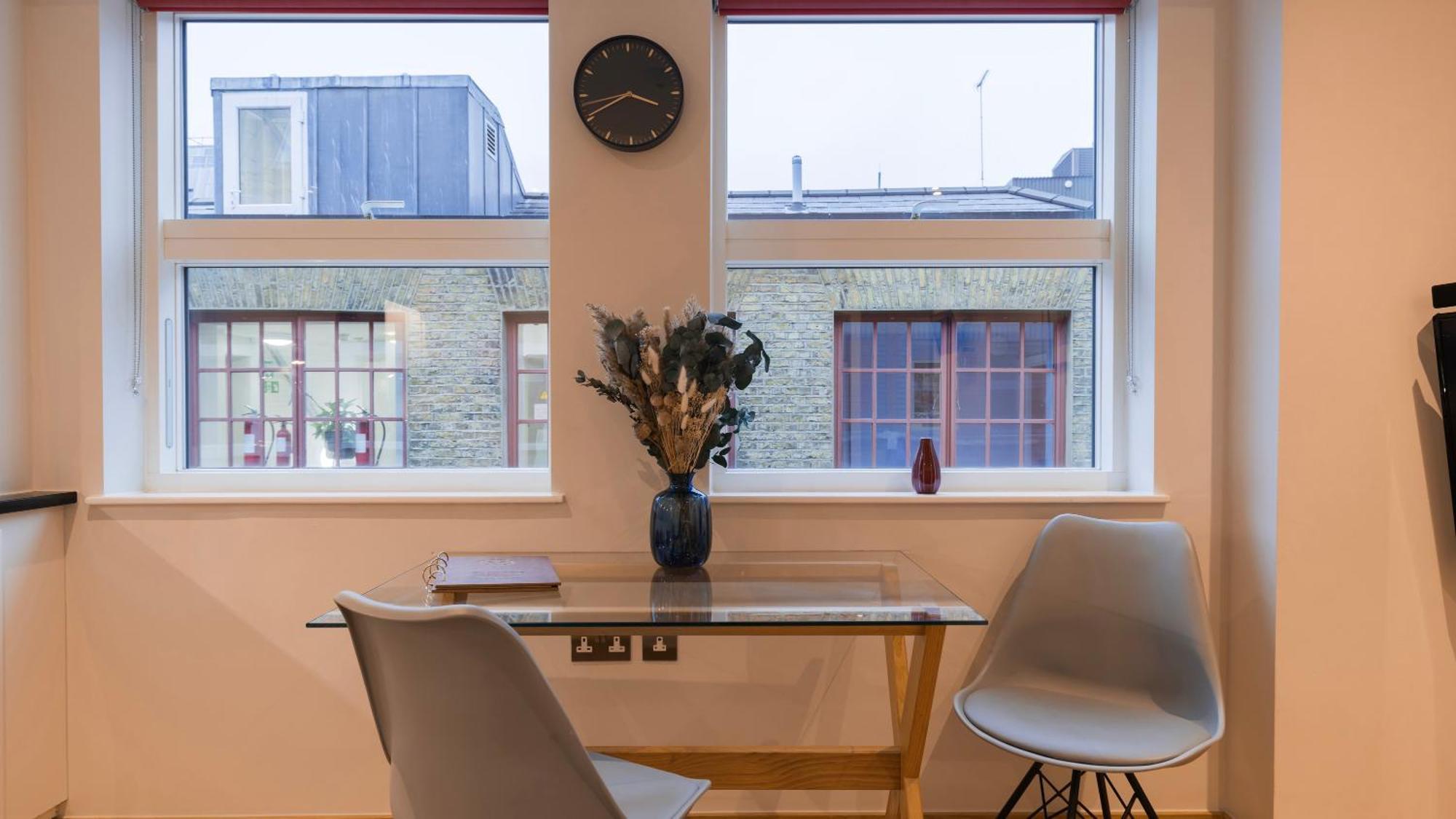 Barbican Serviced Apartments By Lovelystay ลอนดอน ภายนอก รูปภาพ