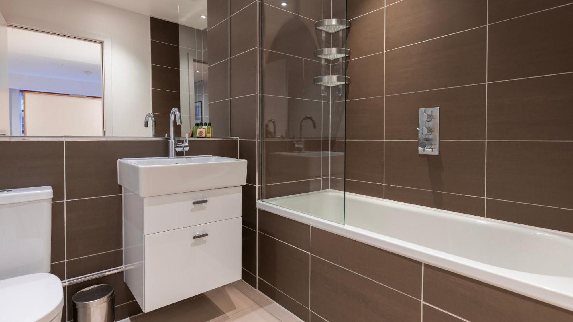 Barbican Serviced Apartments By Lovelystay ลอนดอน ภายนอก รูปภาพ