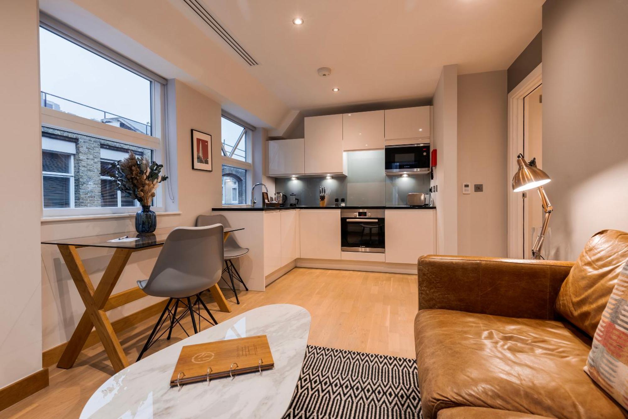 Barbican Serviced Apartments By Lovelystay ลอนดอน ภายนอก รูปภาพ