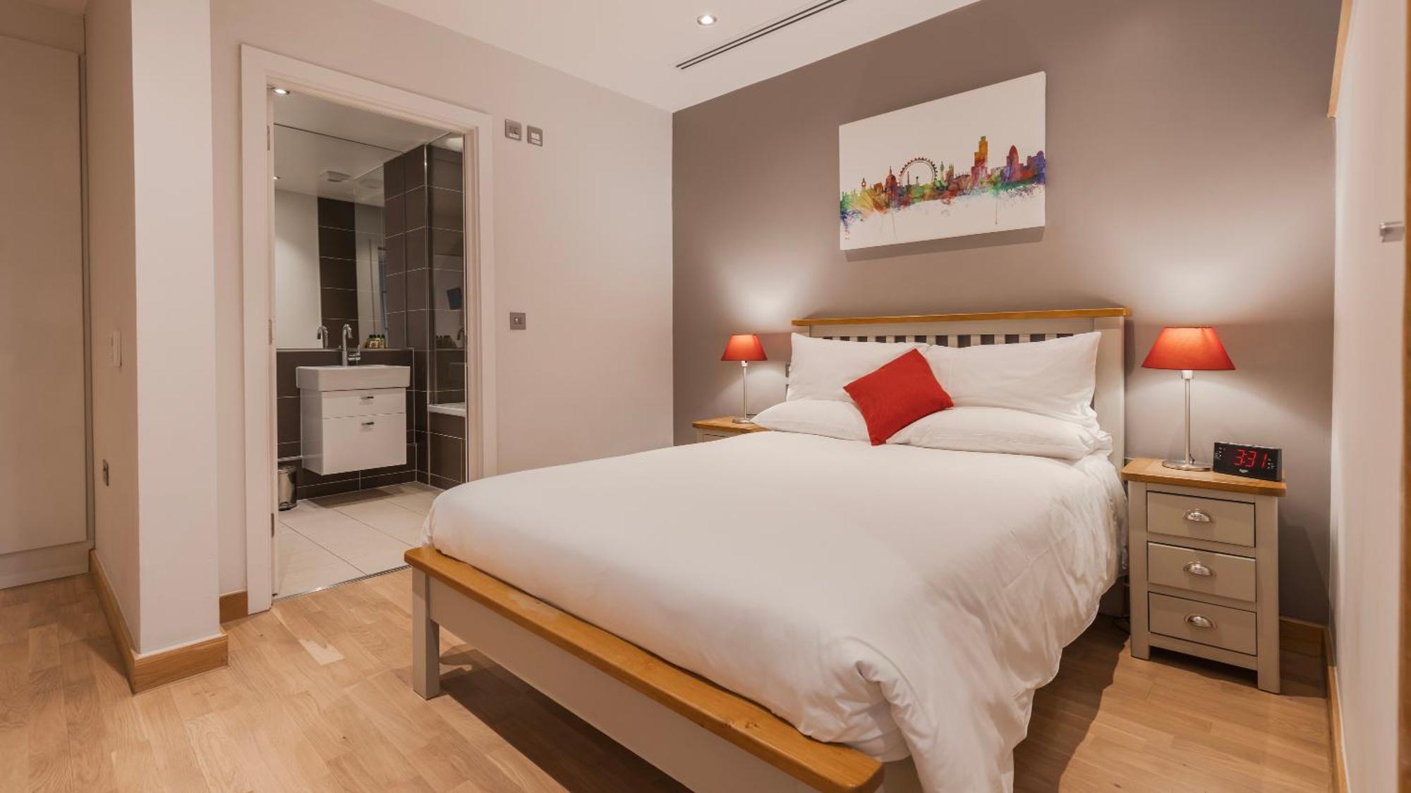 Barbican Serviced Apartments By Lovelystay ลอนดอน ภายนอก รูปภาพ