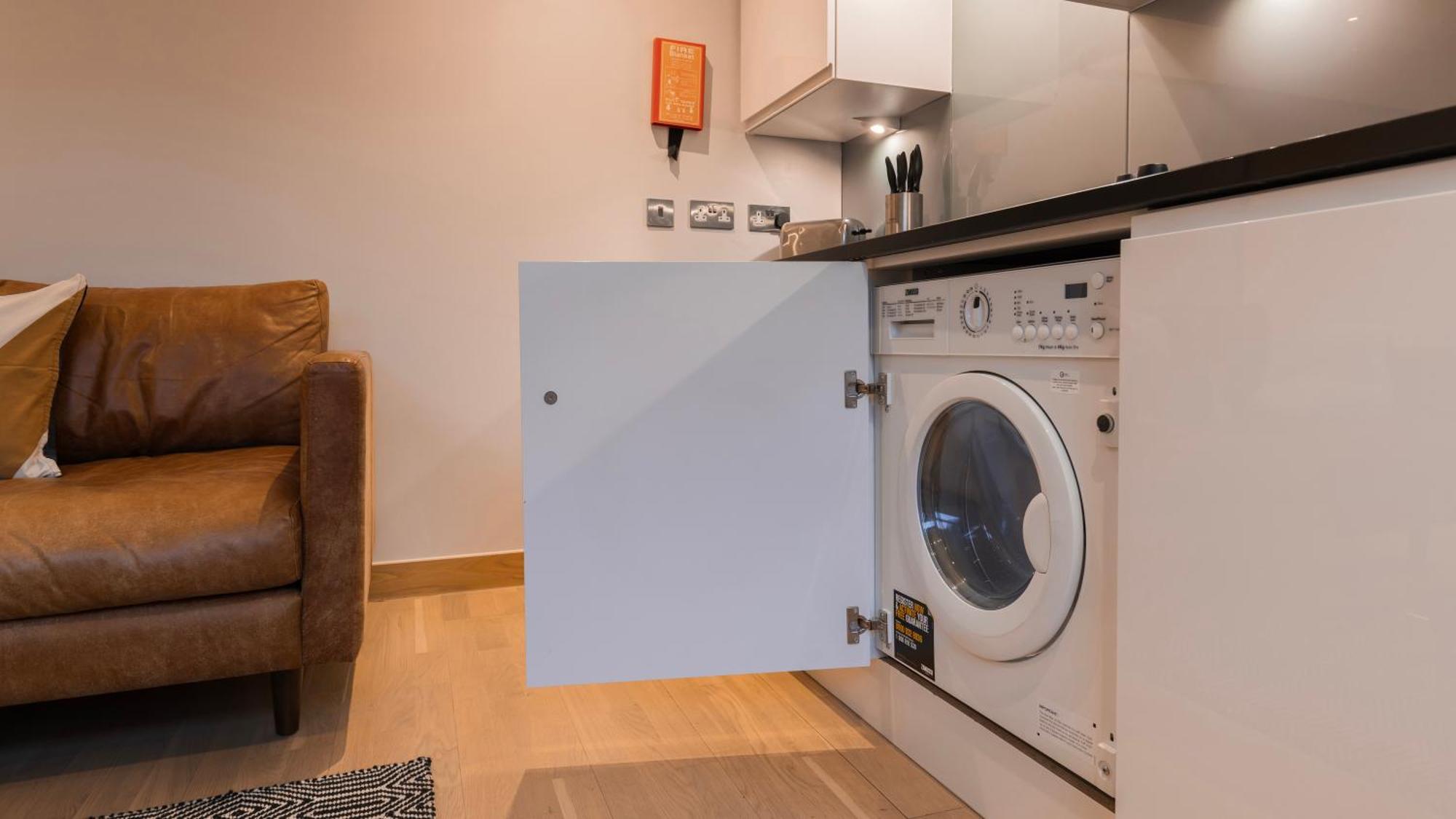 Barbican Serviced Apartments By Lovelystay ลอนดอน ภายนอก รูปภาพ
