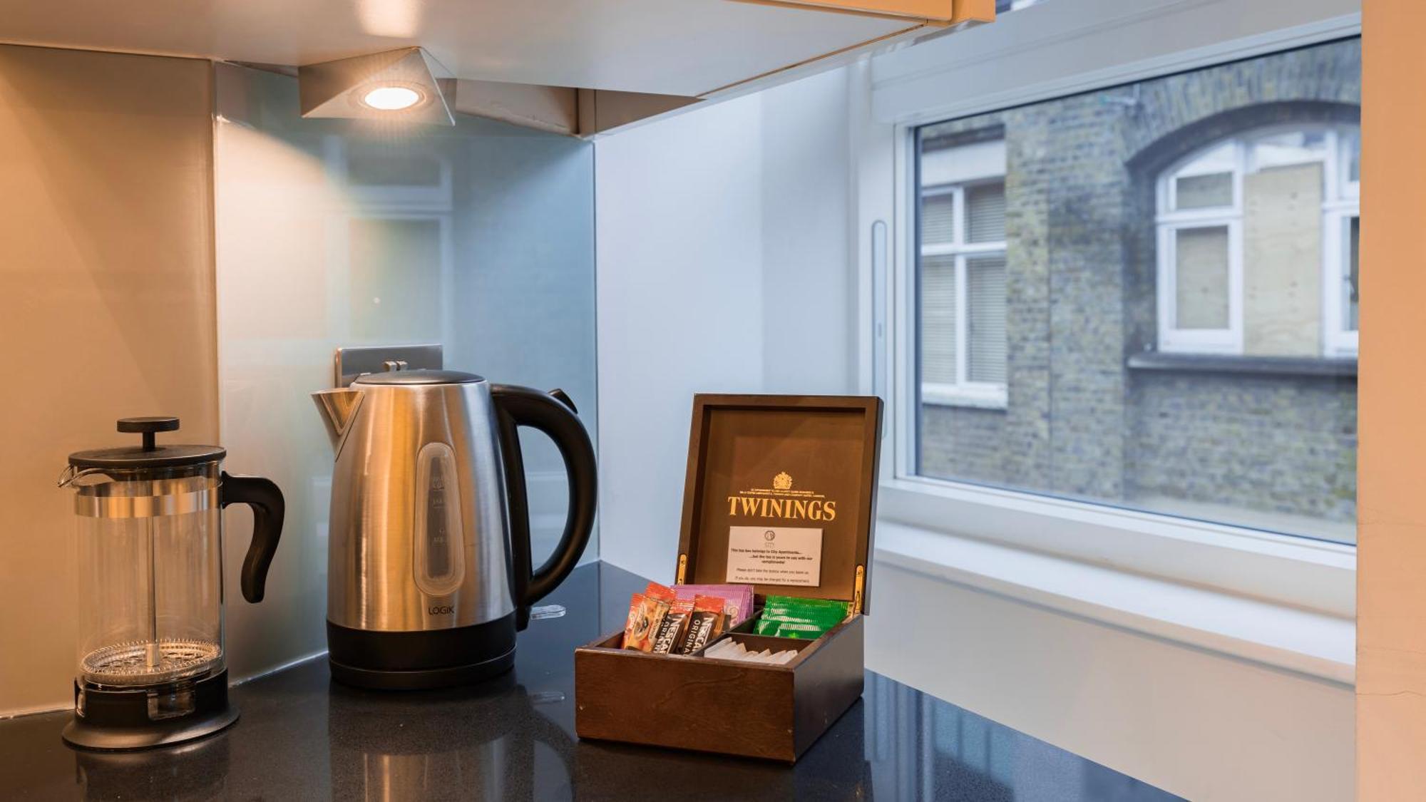 Barbican Serviced Apartments By Lovelystay ลอนดอน ภายนอก รูปภาพ