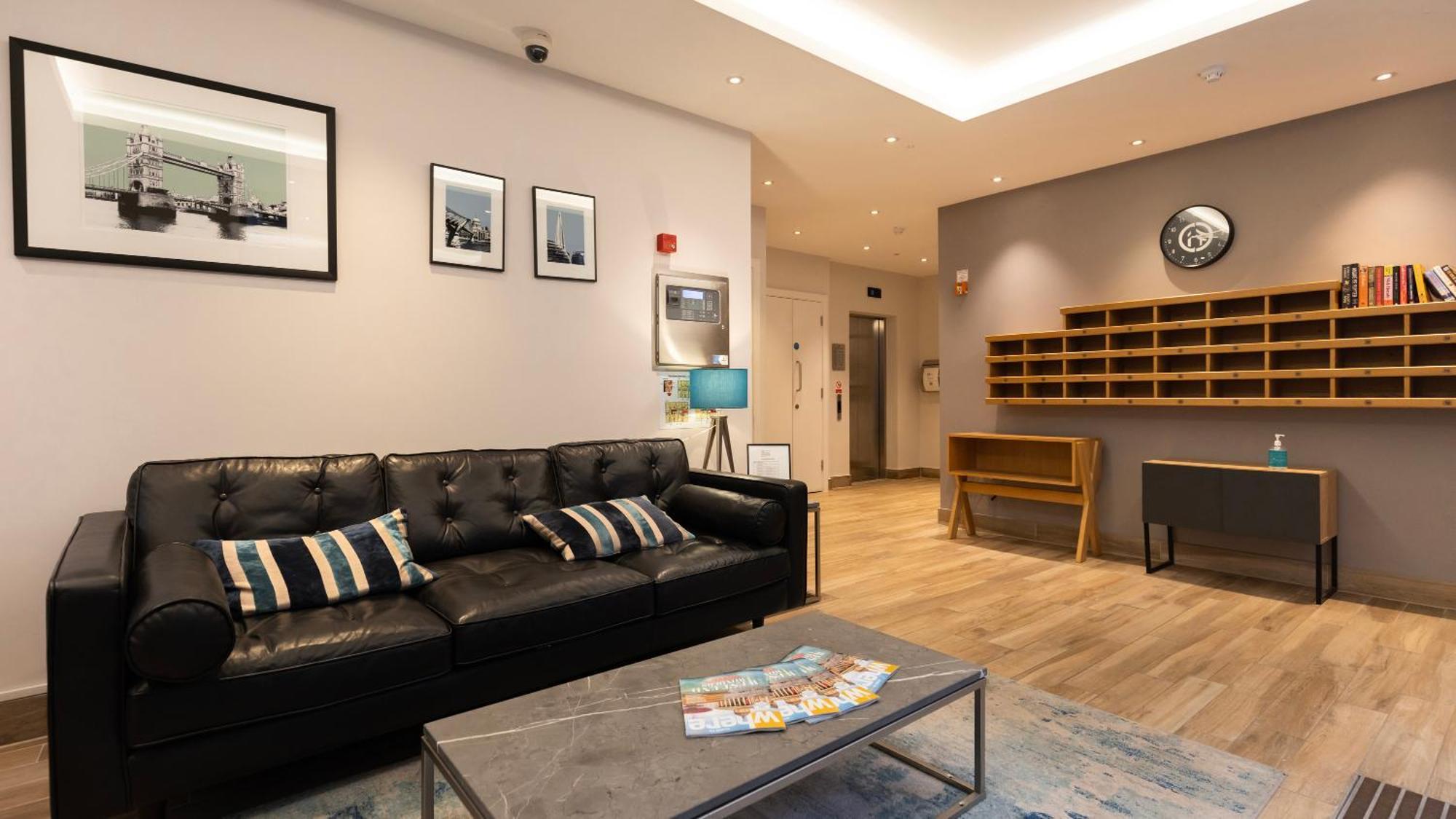 Barbican Serviced Apartments By Lovelystay ลอนดอน ภายนอก รูปภาพ